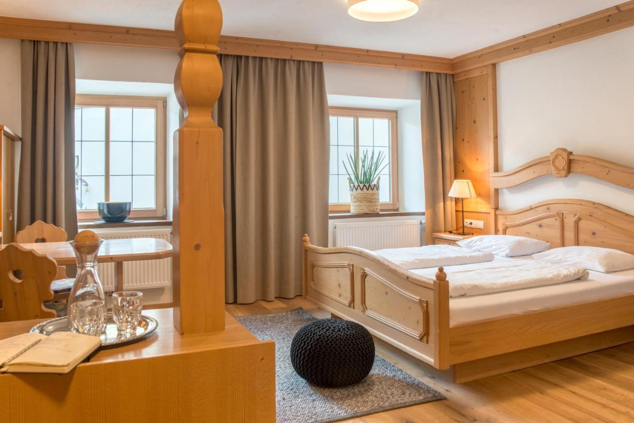 Hotel Hirschentenne Stams